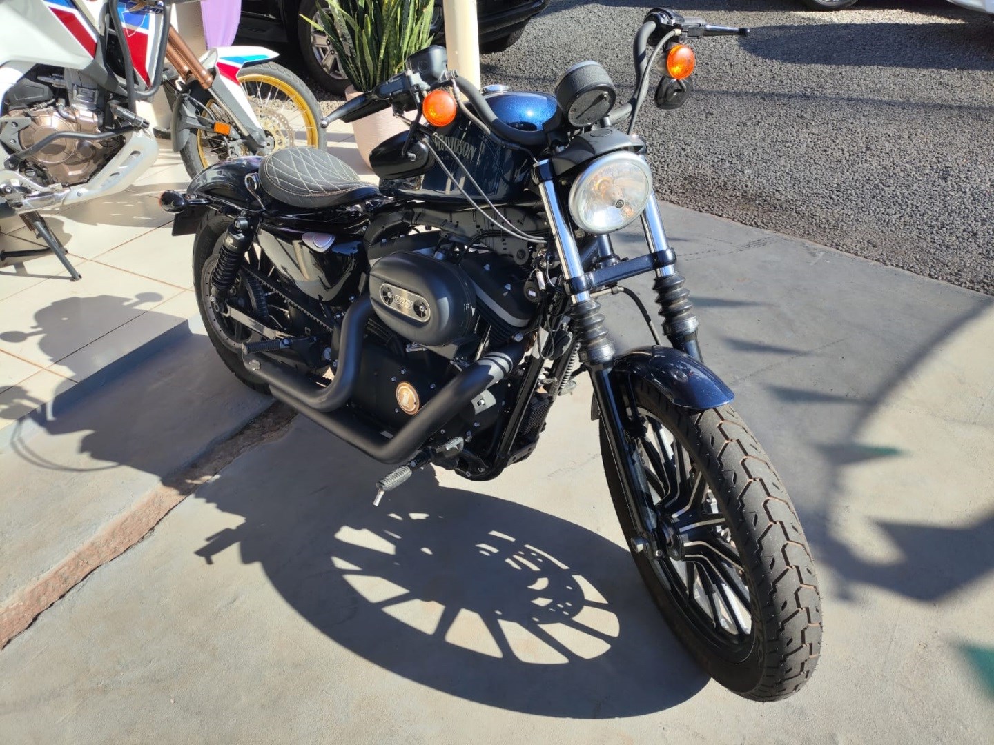 HARLEY-DAVIDSON XL 883N IRON