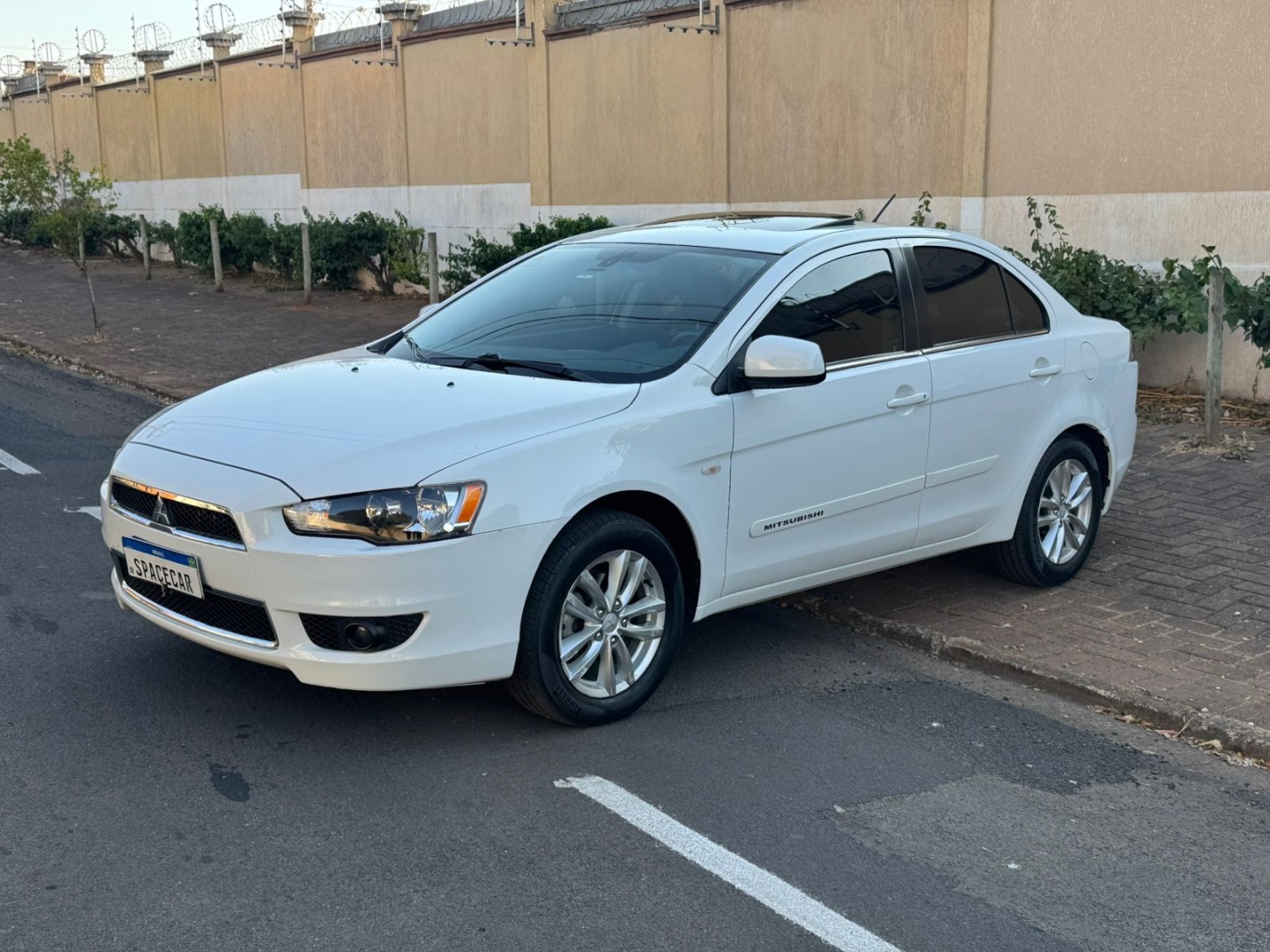 MITSUBISHI LANCER 2.0 HLE 16V GASOLINA 4P AUTOMÁTICO