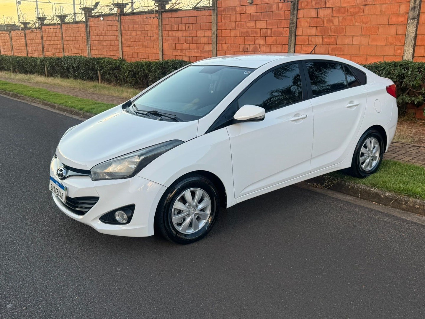 HYUNDAI HB20 1.0 COMFORT PLUS 12V FLEX 4P MANUAL