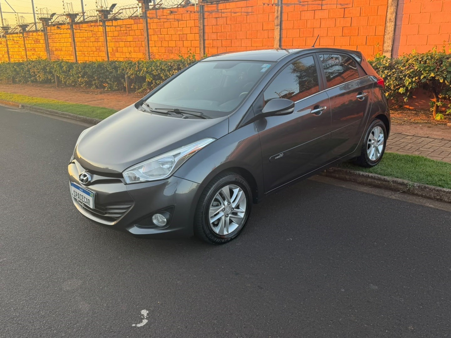 HYUNDAI HB20 1.6 PREMIUM 16V FLEX 4P AUTOMÁTICO