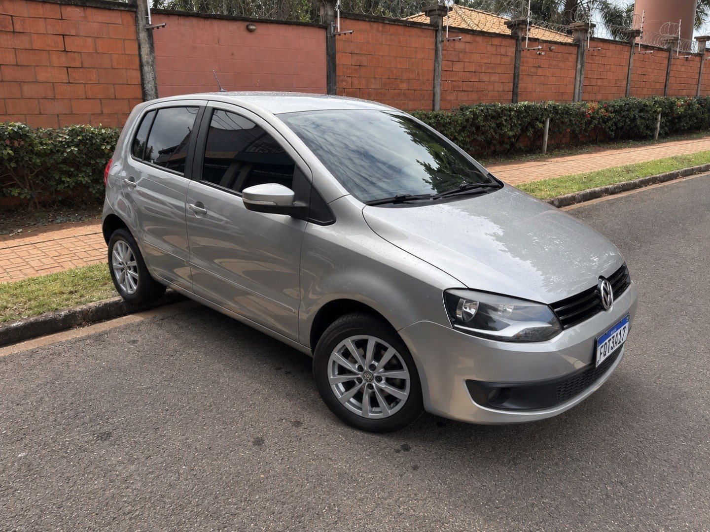 VOLKSWAGEN FOX 1.6 MI 8V FLEX 4P MANUAL