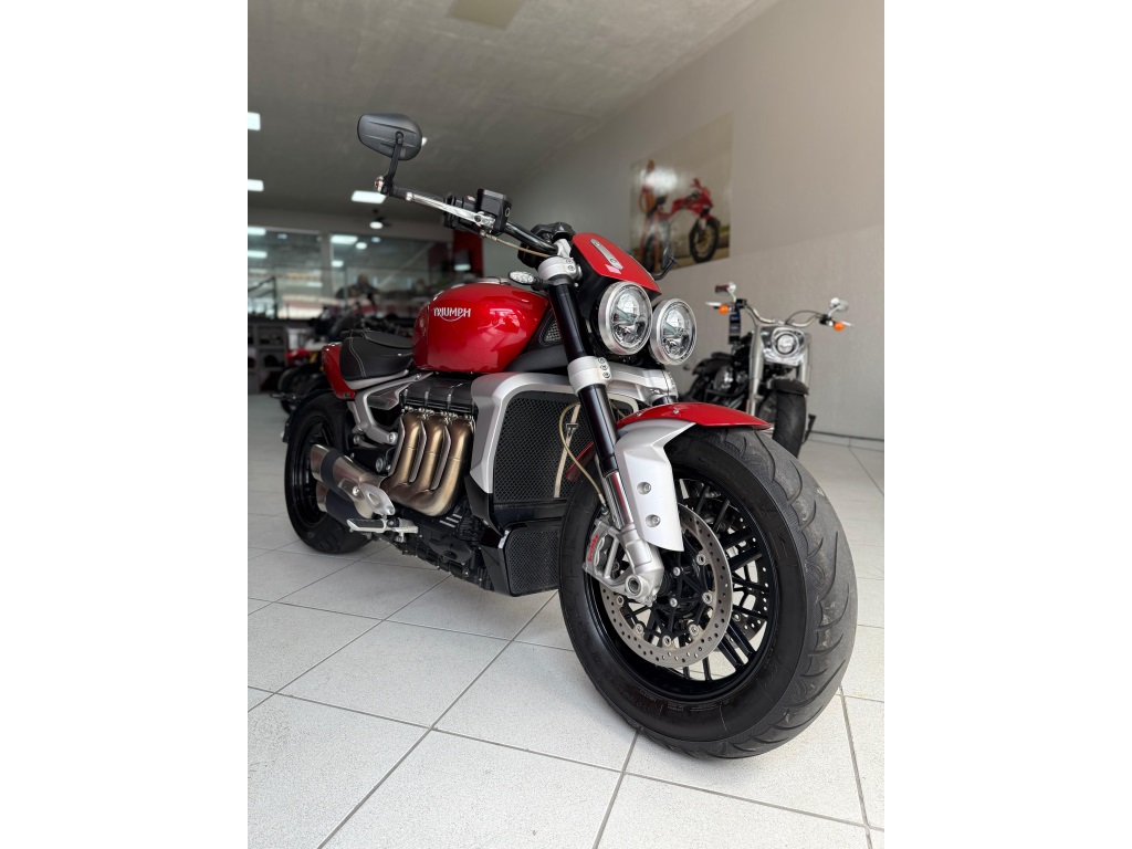 TRIUMPH ROCKET III R 2500CC