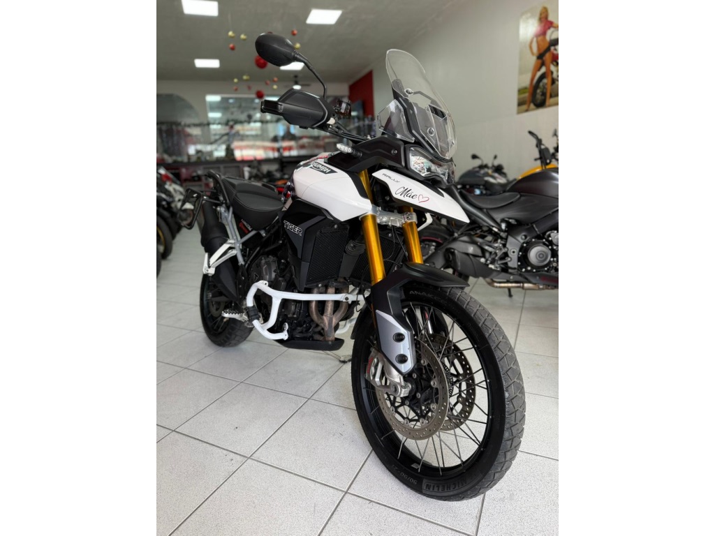 TRIUMPH TIGER 900 RALLY