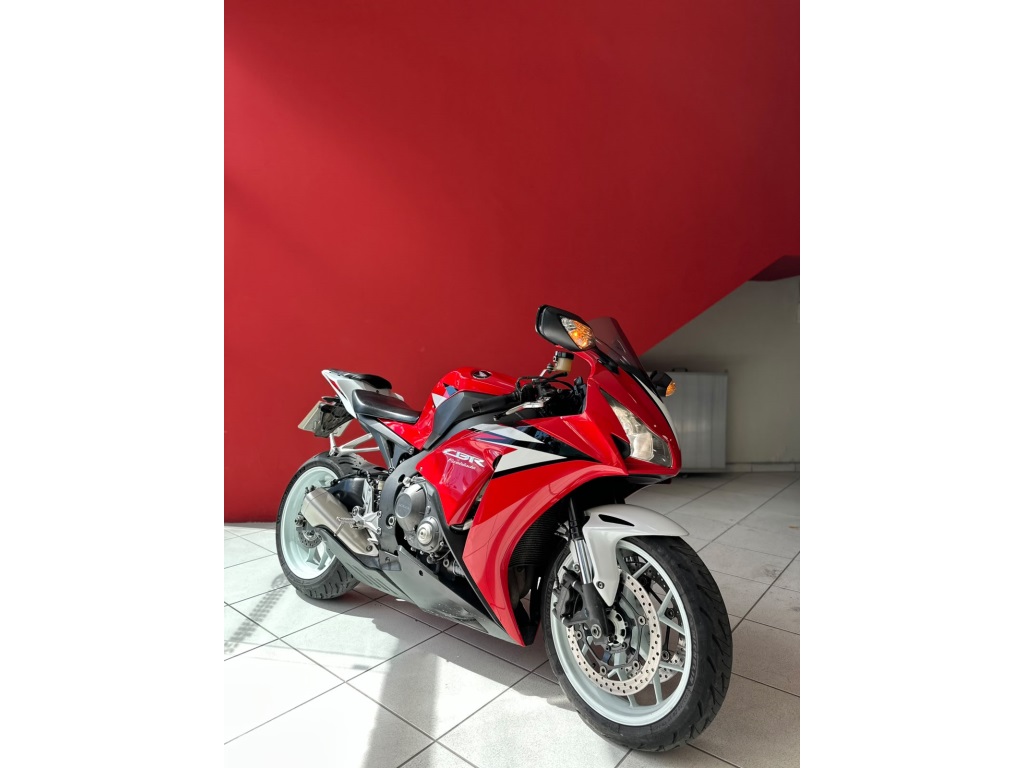 HONDA CBR 1000RR FIREBLADE