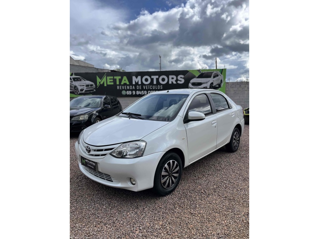 TOYOTA ETIOS