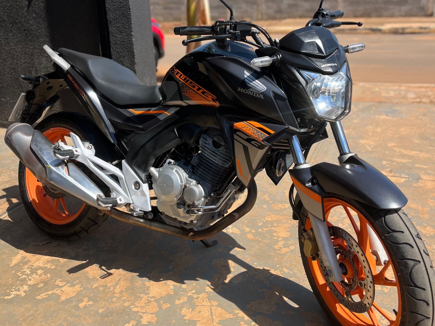 HONDA CB TWISTER