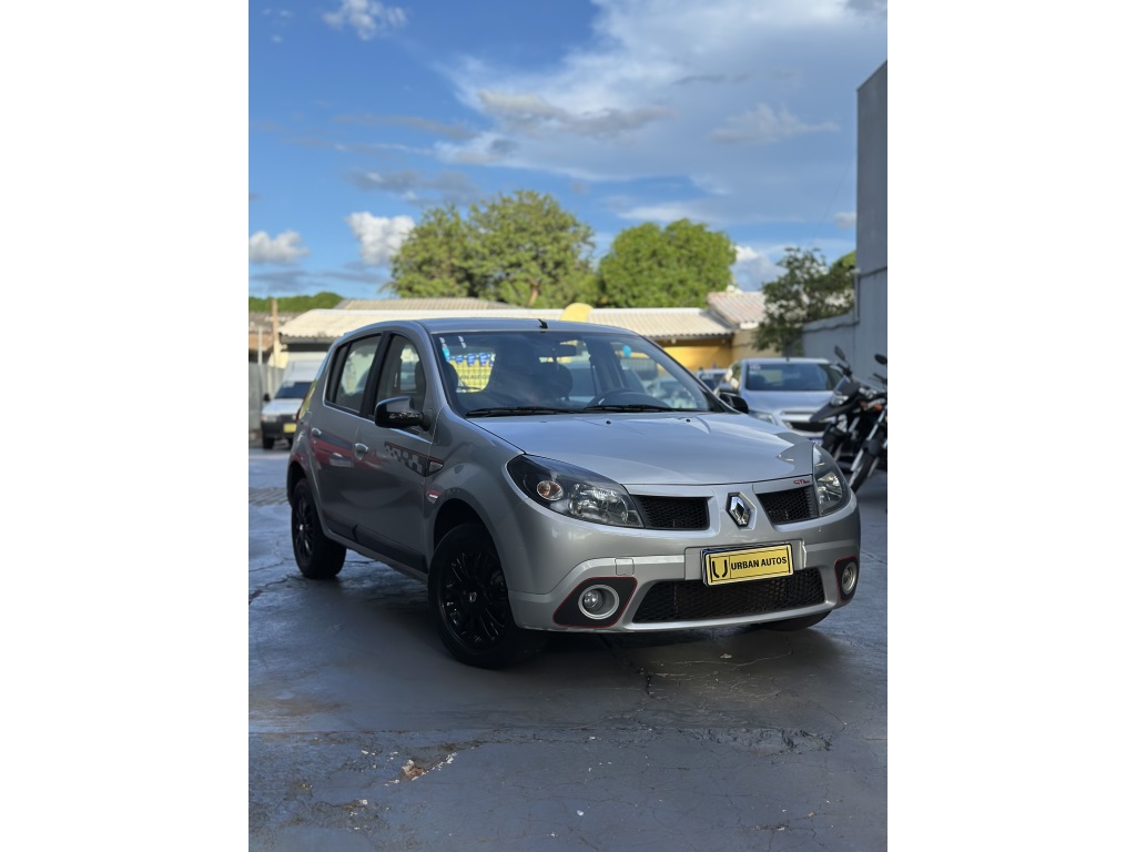 RENAULT SANDERO