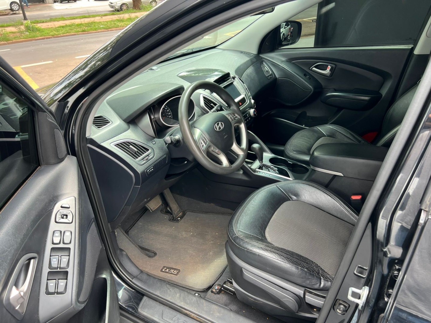 Hyundai ix35 2.0 MPI 4X2 16V Flex 4P Automático - foto 5