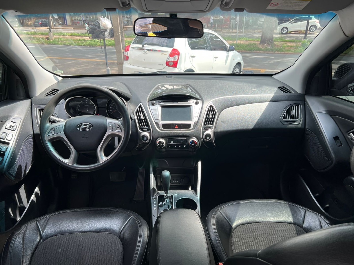 Hyundai ix35 2.0 MPI 4X2 16V Flex 4P Automático - foto 7