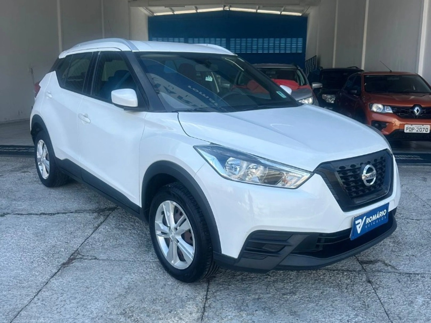NISSAN KICKS