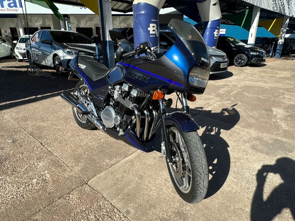 HONDA CBX 750R