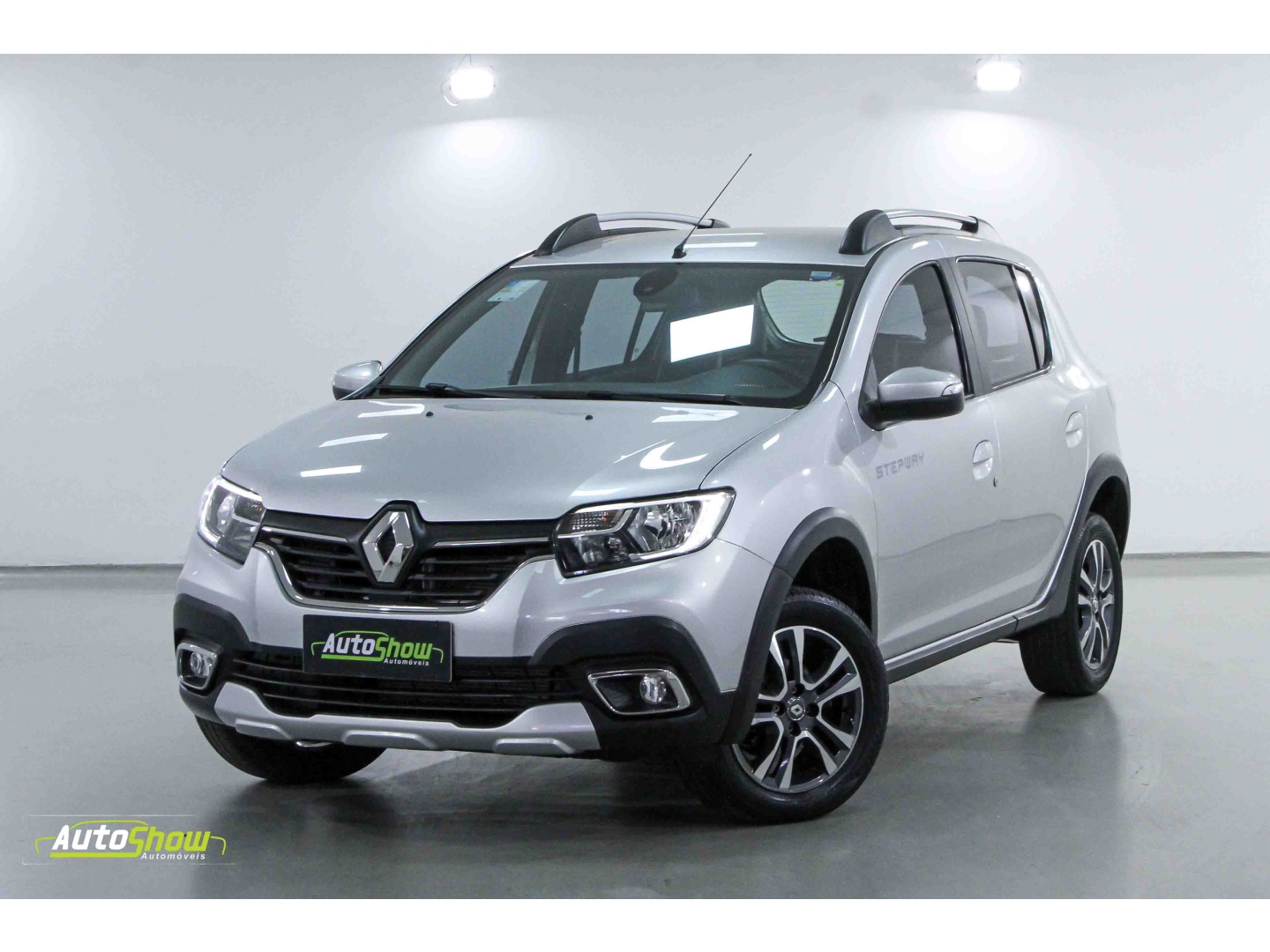 RENAULT SANDERO 1.6 16V SCE FLEX STEPWAY ICONIC X-TRONIC