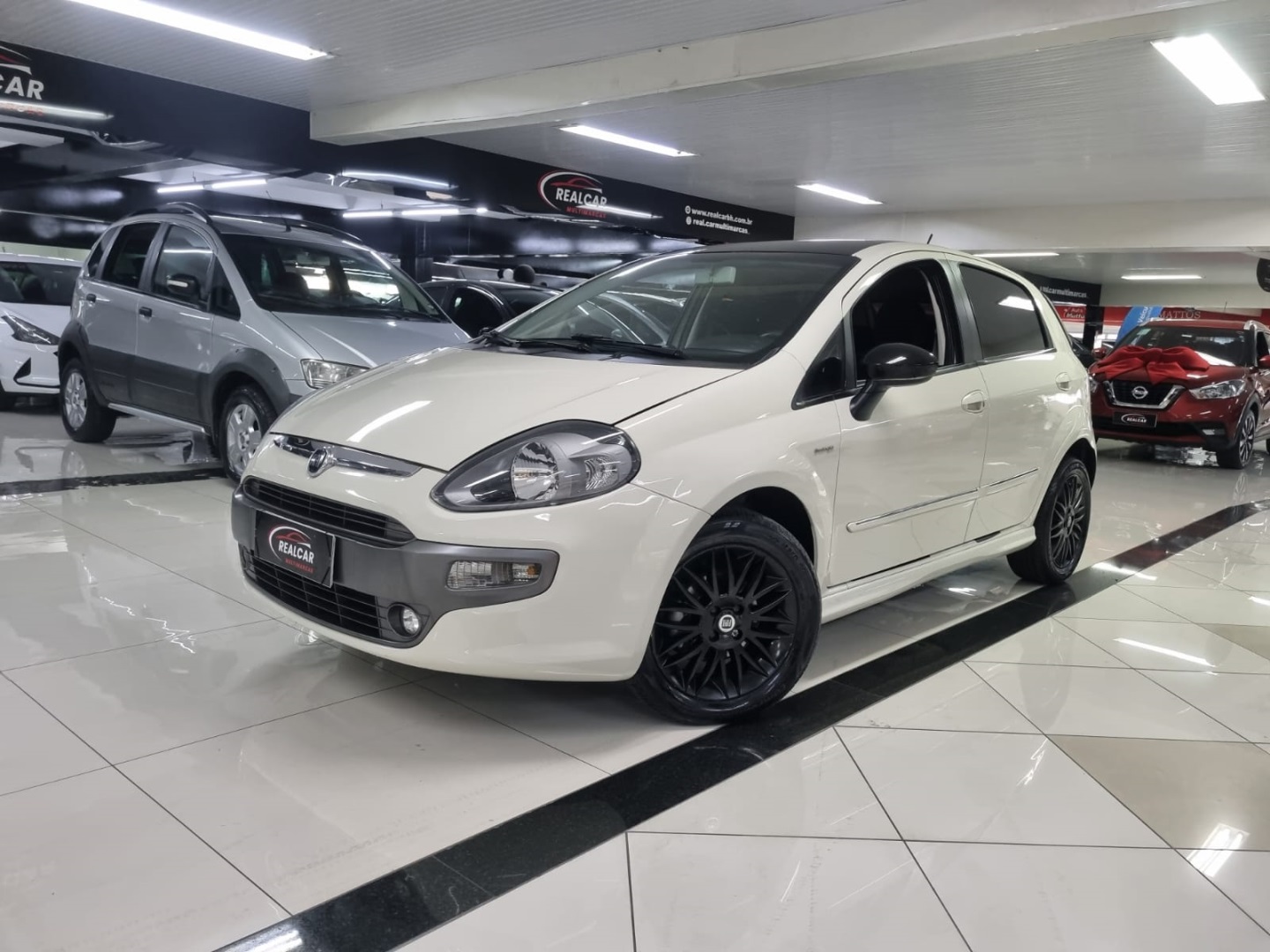 FIAT PUNTO 1.8 SPORTING 16V FLEX 4P AUTOMATIZADO