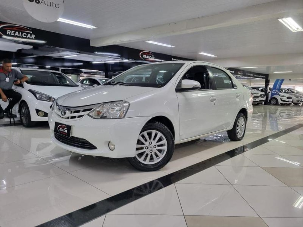 TOYOTA ETIOS 1.5 XLS SEDAN 16V FLEX 4P MANUAL