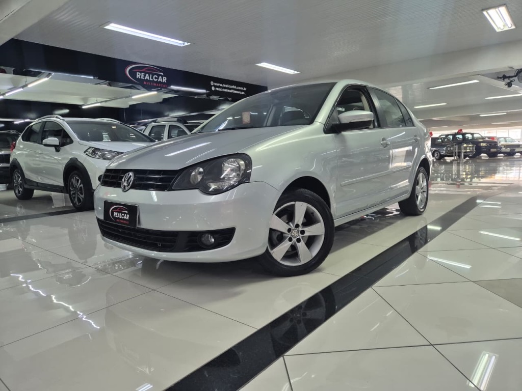 VOLKSWAGEN POLO SEDAN 1.6 MI 8V FLEX 4P MANUAL