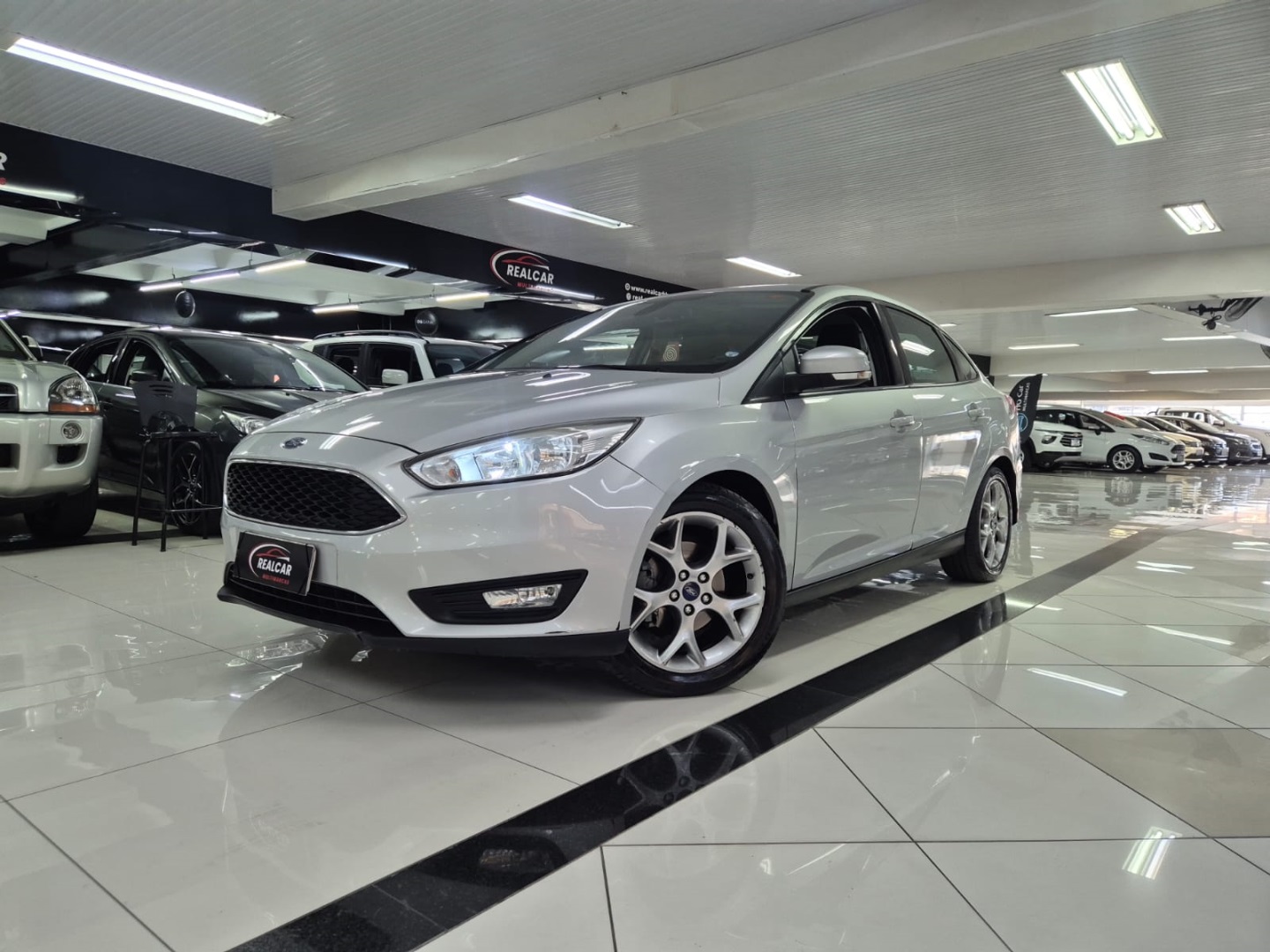 FORD FOCUS 2.0 SE FASTBACK 16V FLEX 4P POWERSHIFT