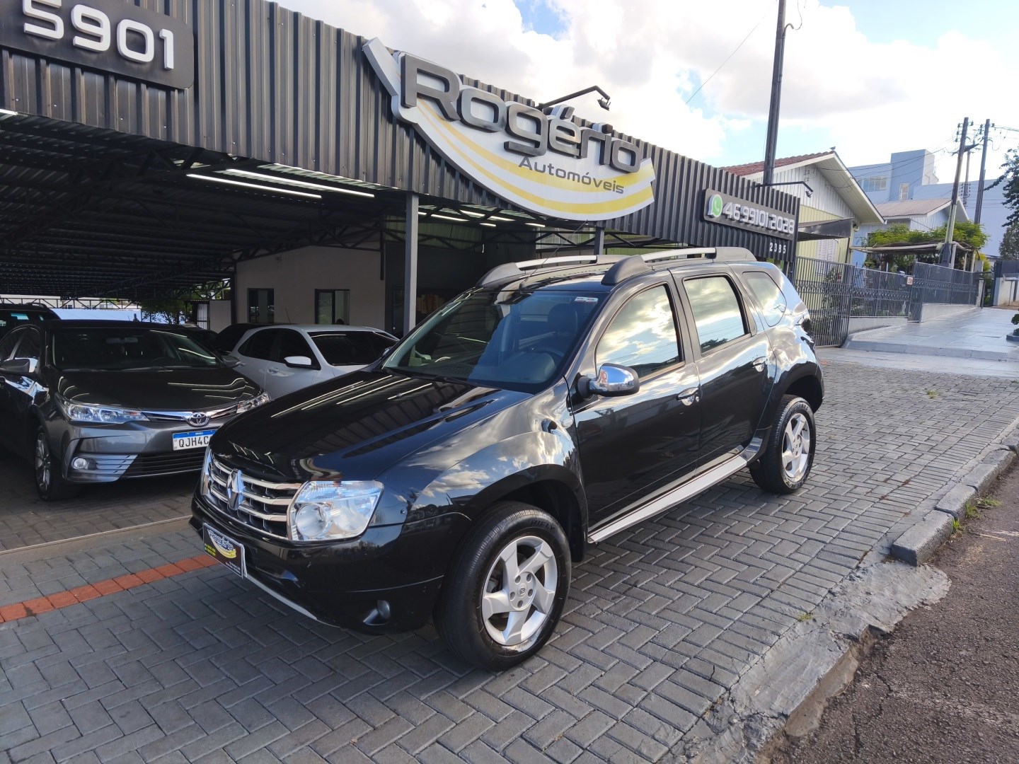 RENAULT DUSTER