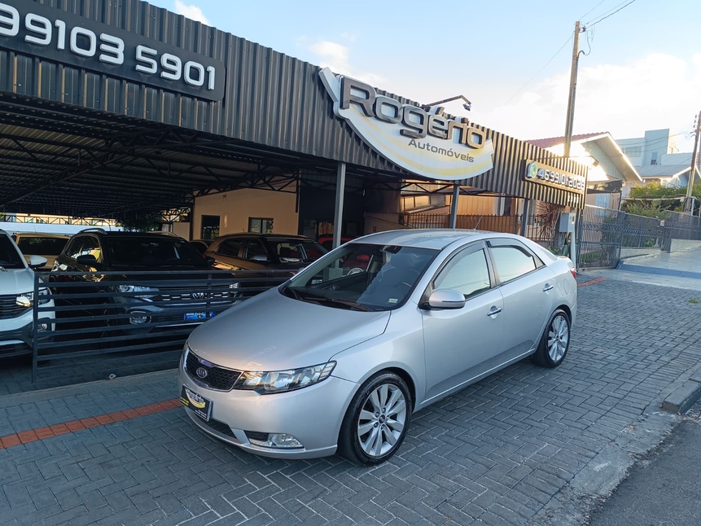 KIA CERATO