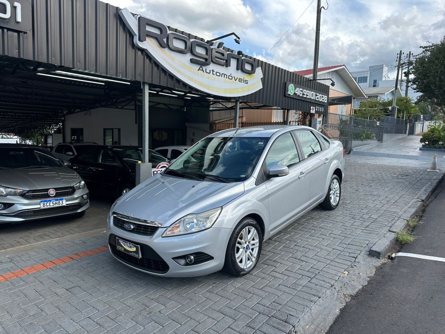 FORD FOCUS