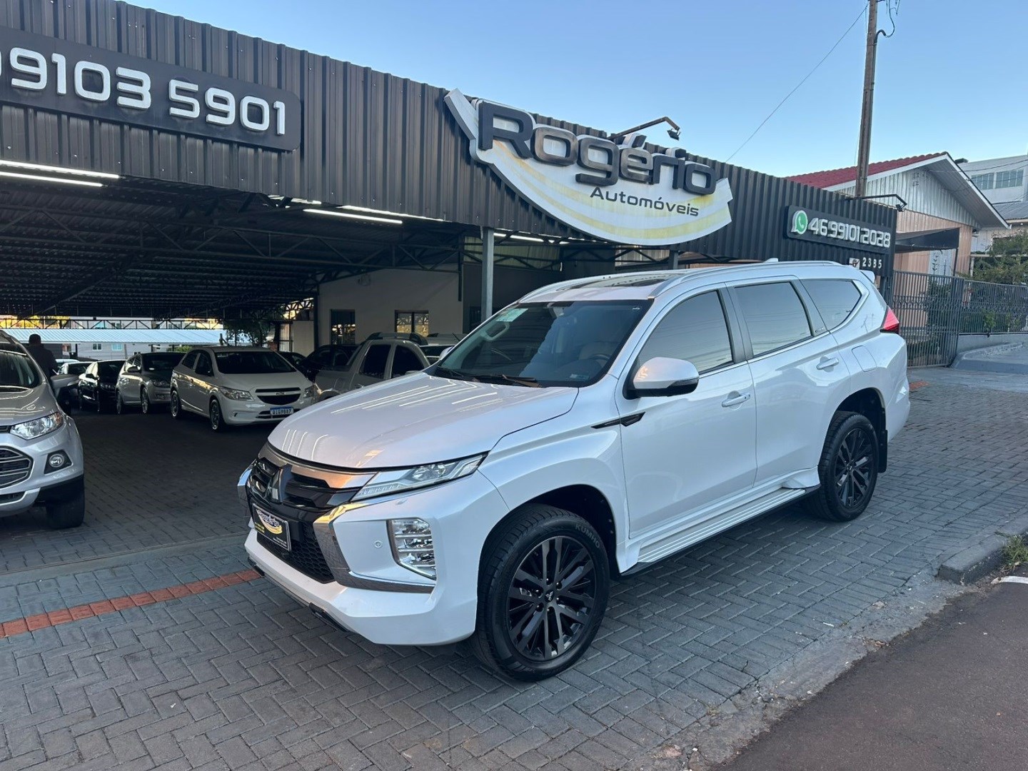 MITSUBISHI PAJERO SPORT