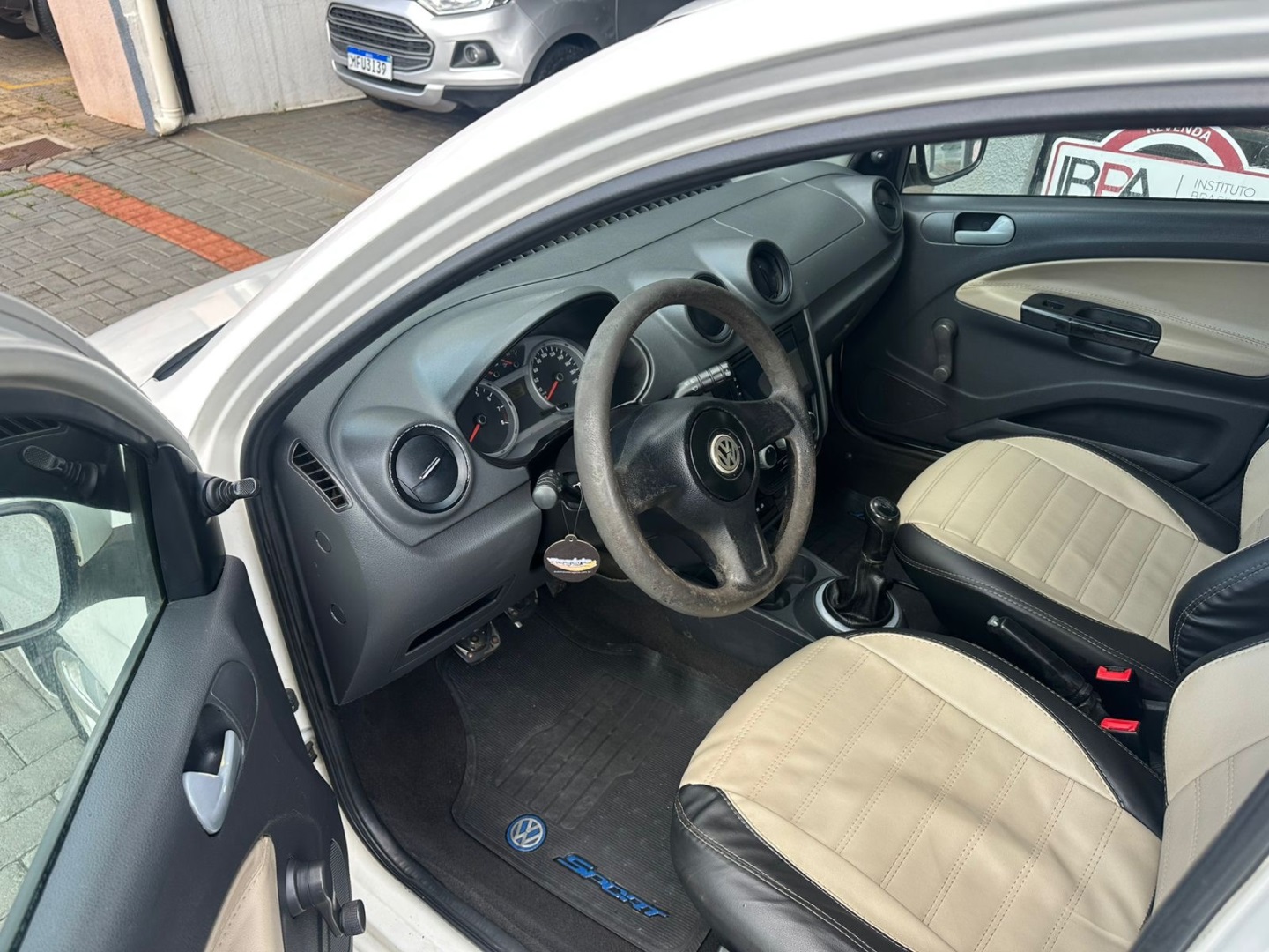 Volkswagen Gol City (trend) 1.0 Mi Total Flex 8V 2P - foto 9