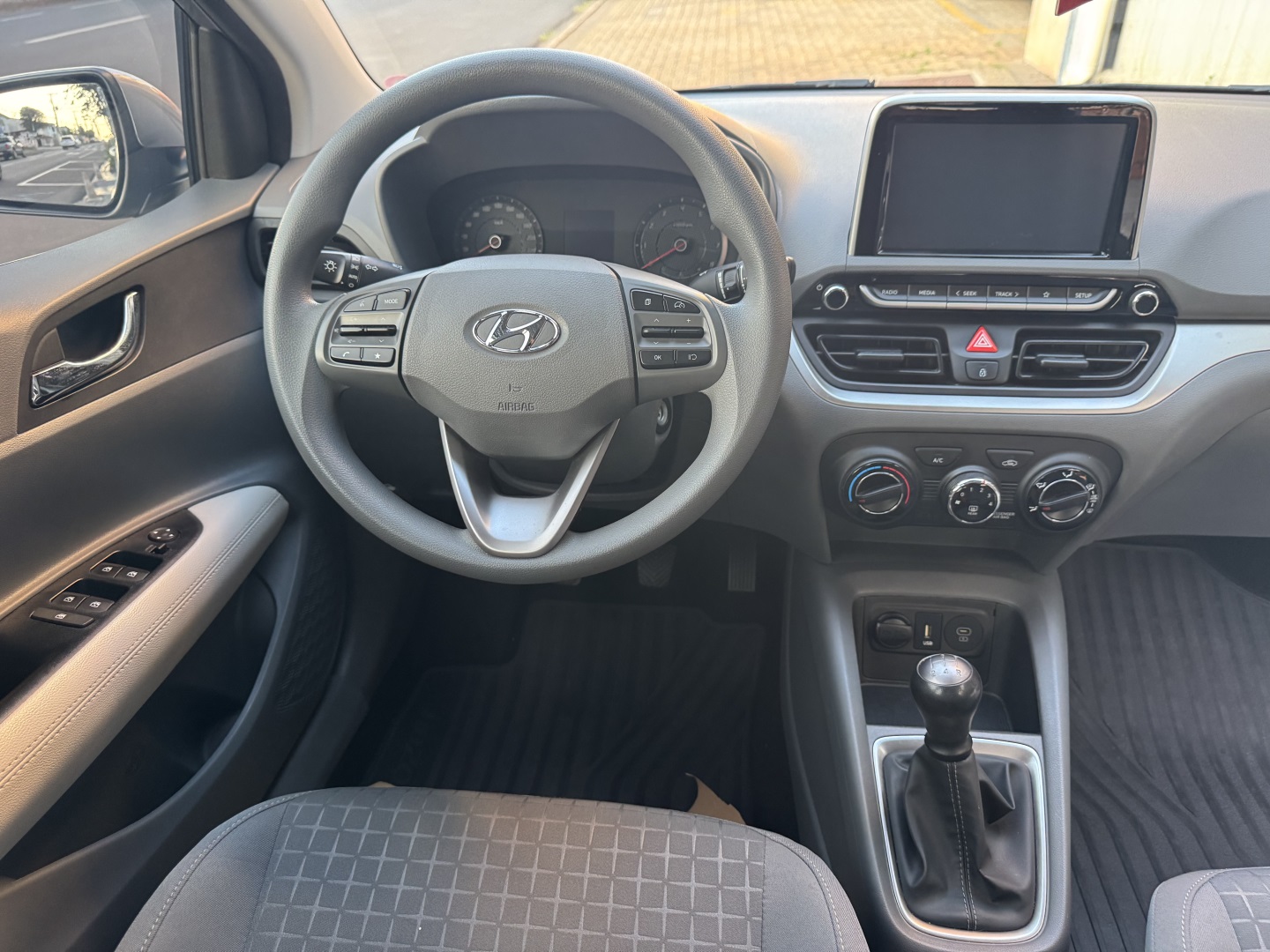 Hyundai HB20S 1.0 12V Flex Limited Manual - foto 9