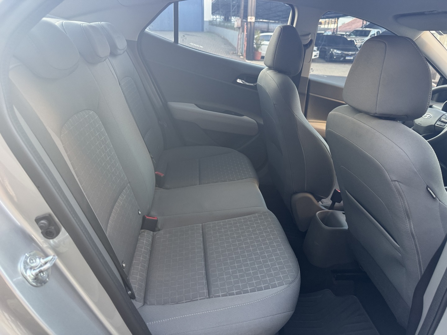 Hyundai HB20S 1.0 12V Flex Limited Manual - foto 12