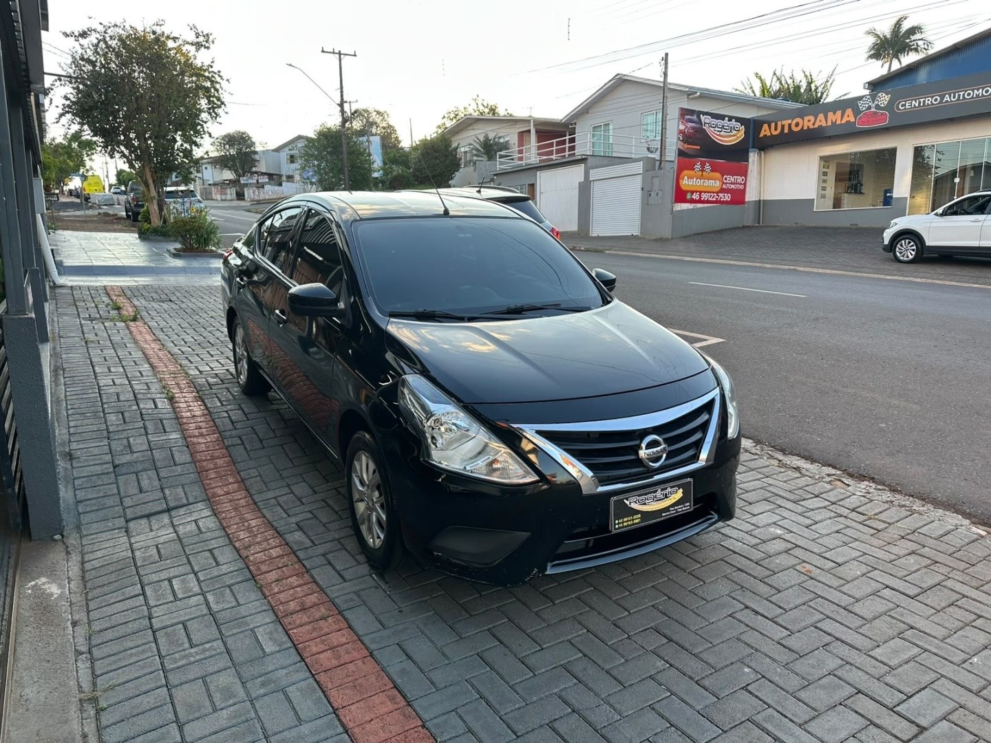 Nissan Versa 1.6 16V Flex Sv 4P Xtronic - foto 3