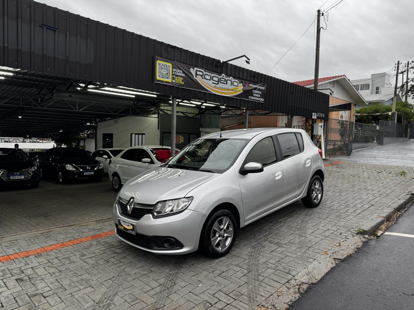 RENAULT SANDERO