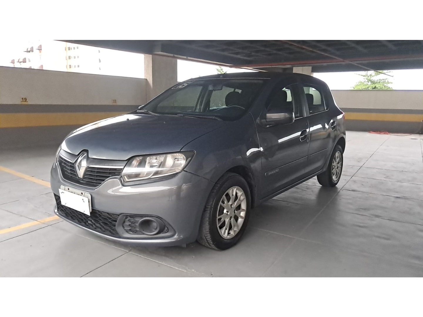 RENAULT SANDERO