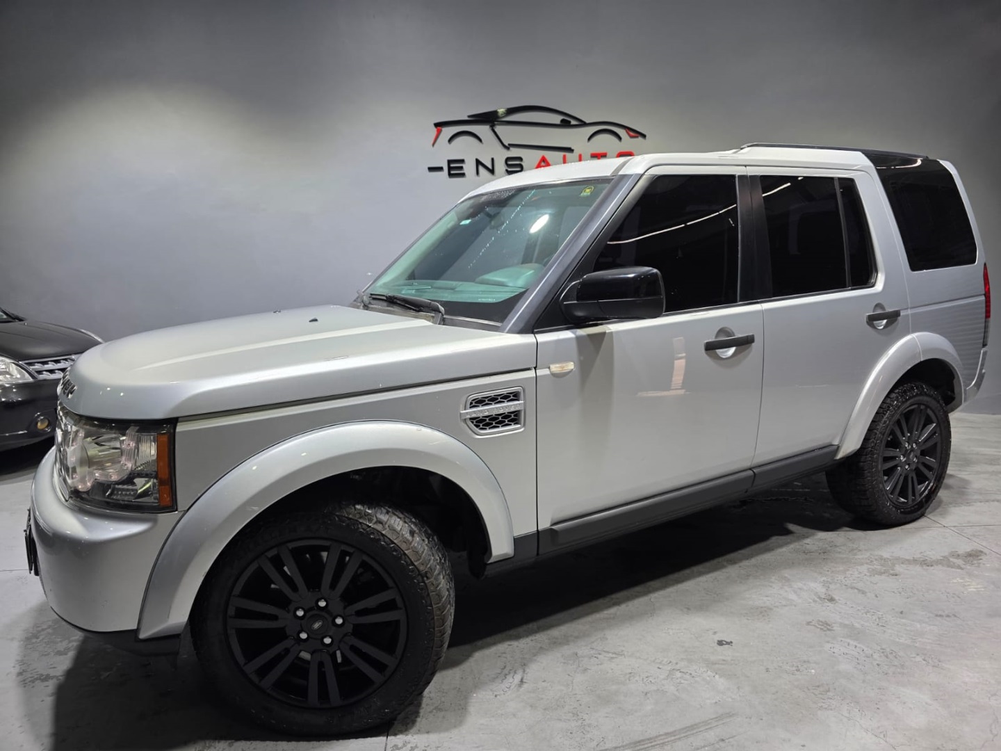LAND ROVER DISCOVERY 4