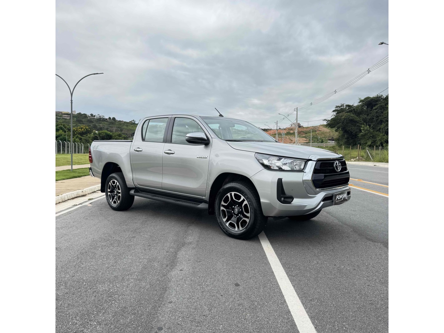 TOYOTA HILUX