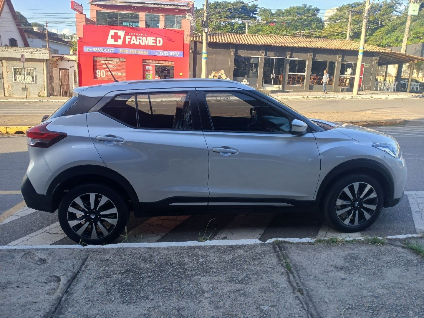 NISSAN KICKS