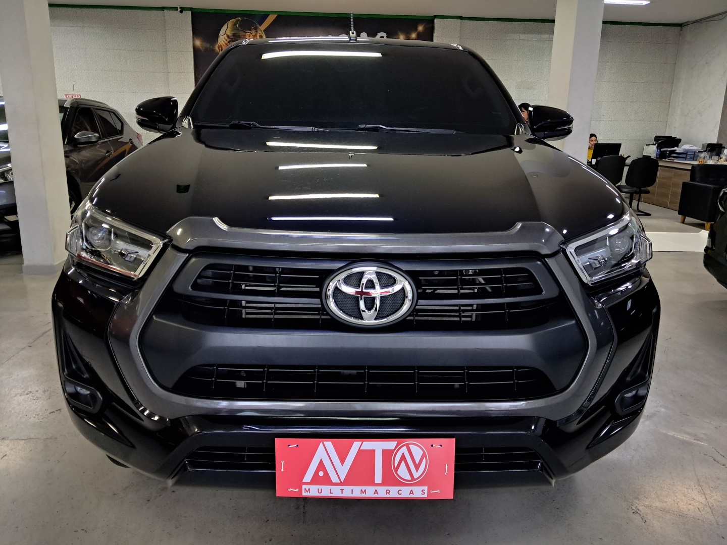 TOYOTA HILUX