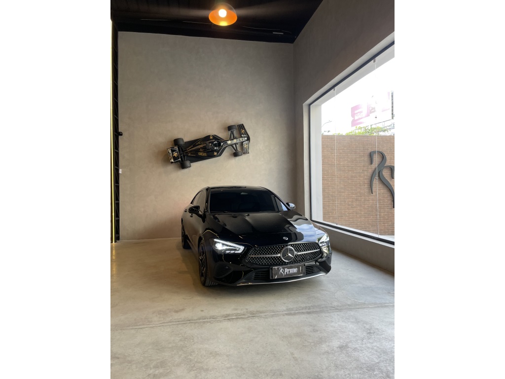 MERCEDES-BENZ CLA 200