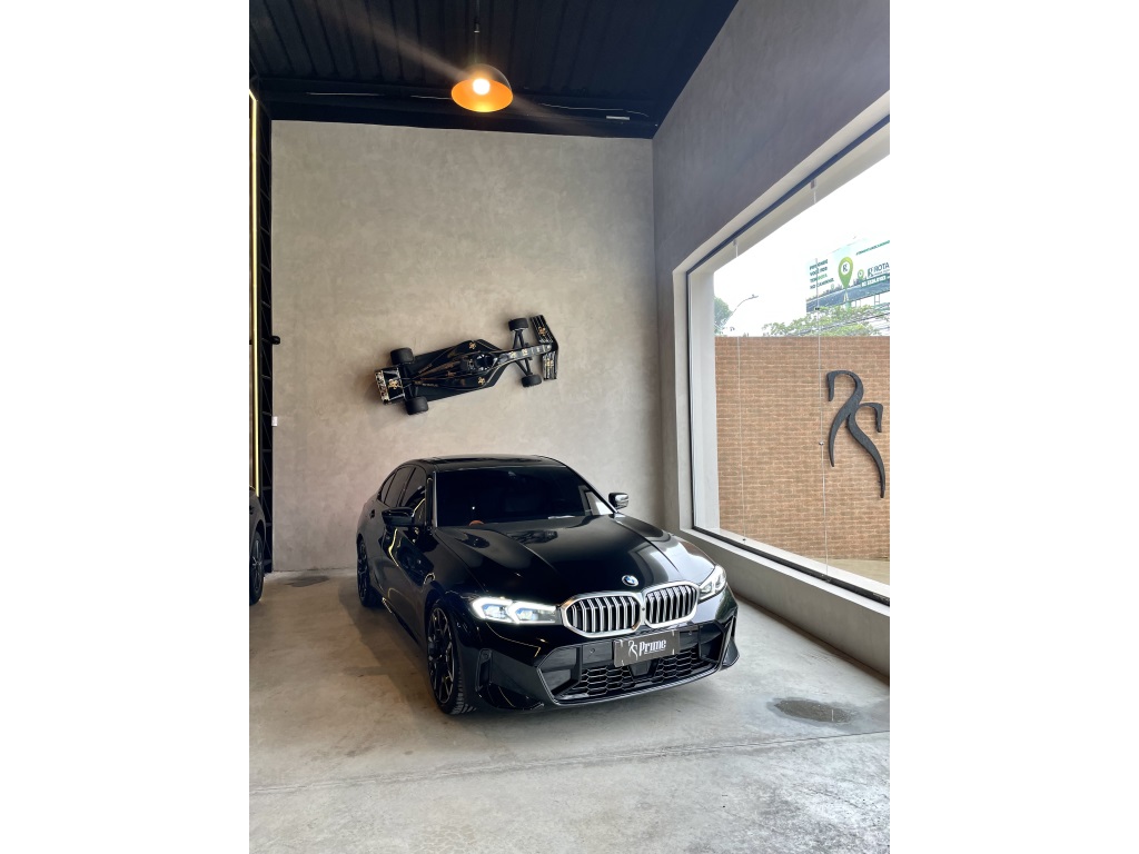 BMW 320i