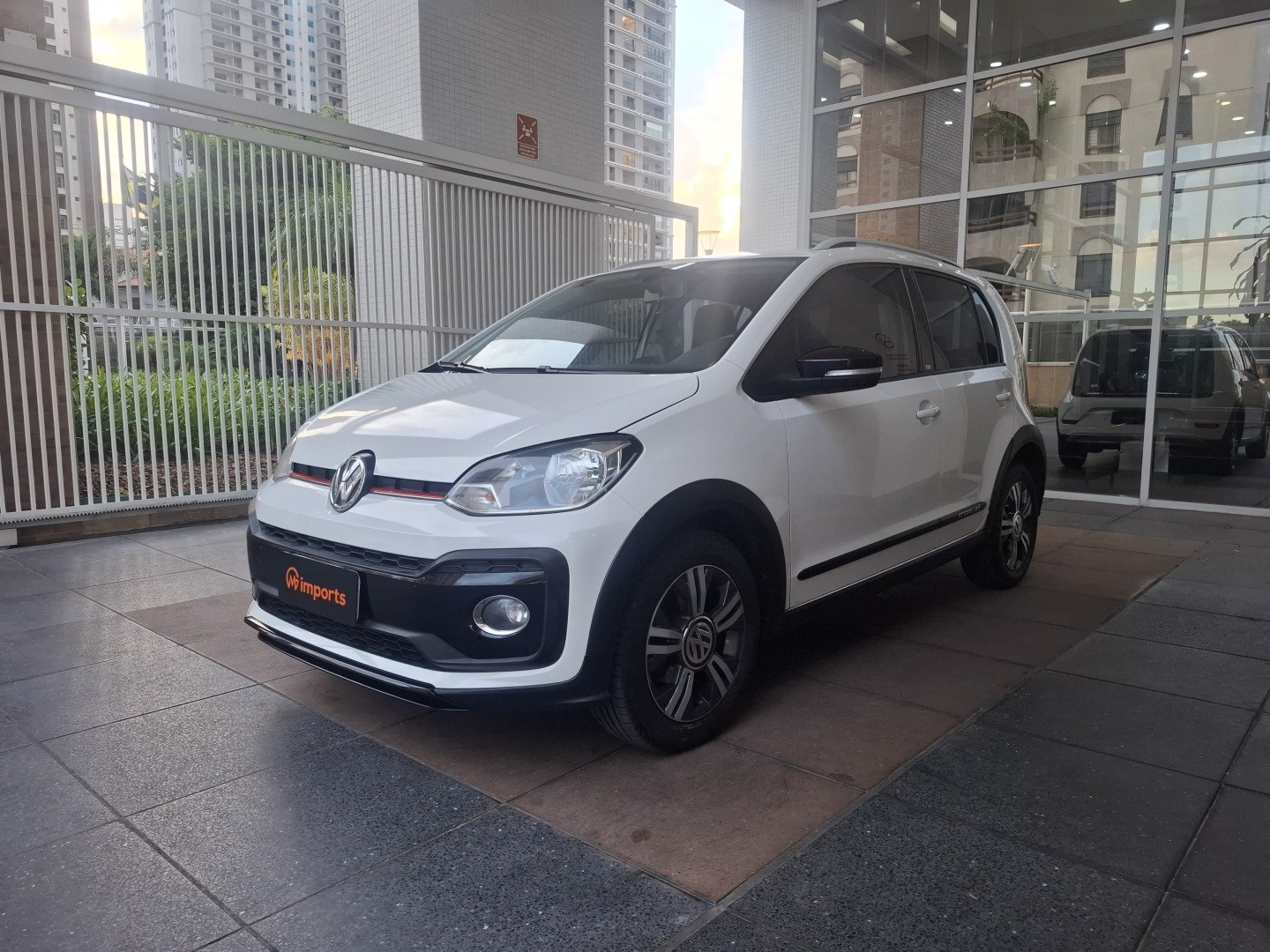 VOLKSWAGEN CROSS UP
