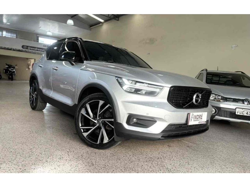 VOLVO XC 40