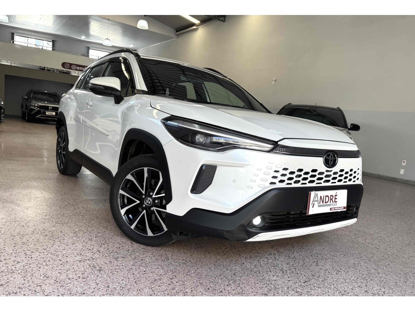 TOYOTA COROLLA CROSS