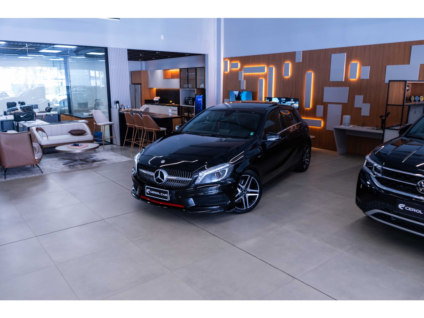 MERCEDES-BENZ A 250