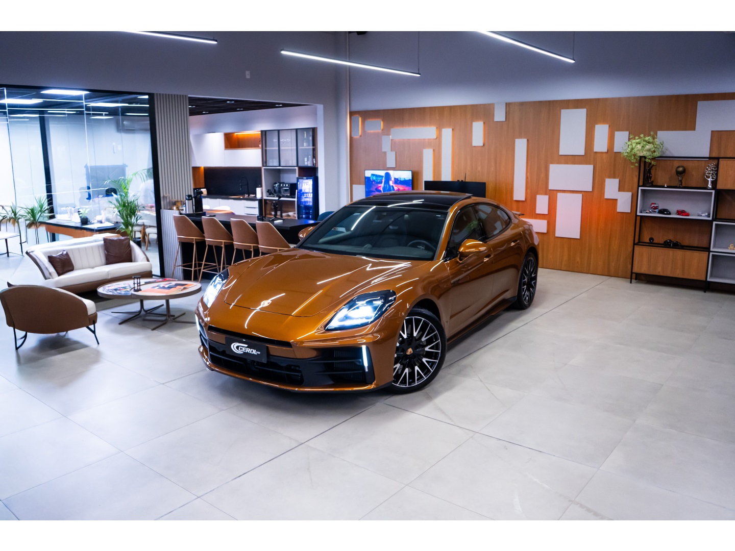 PORSCHE PANAMERA