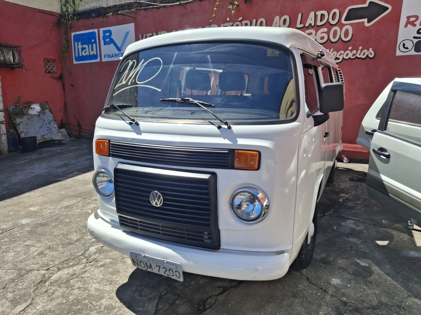 VOLKSWAGEN KOMBI