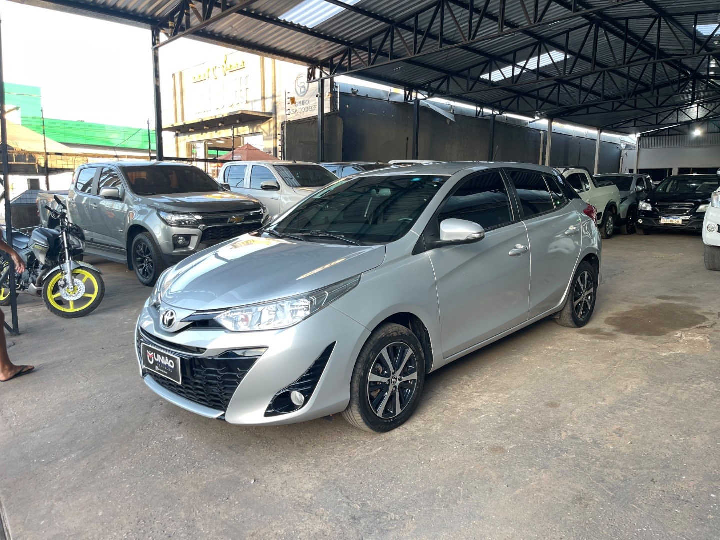 TOYOTA YARIS