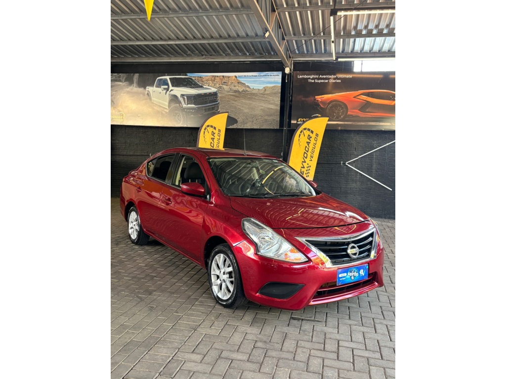 NISSAN VERSA
