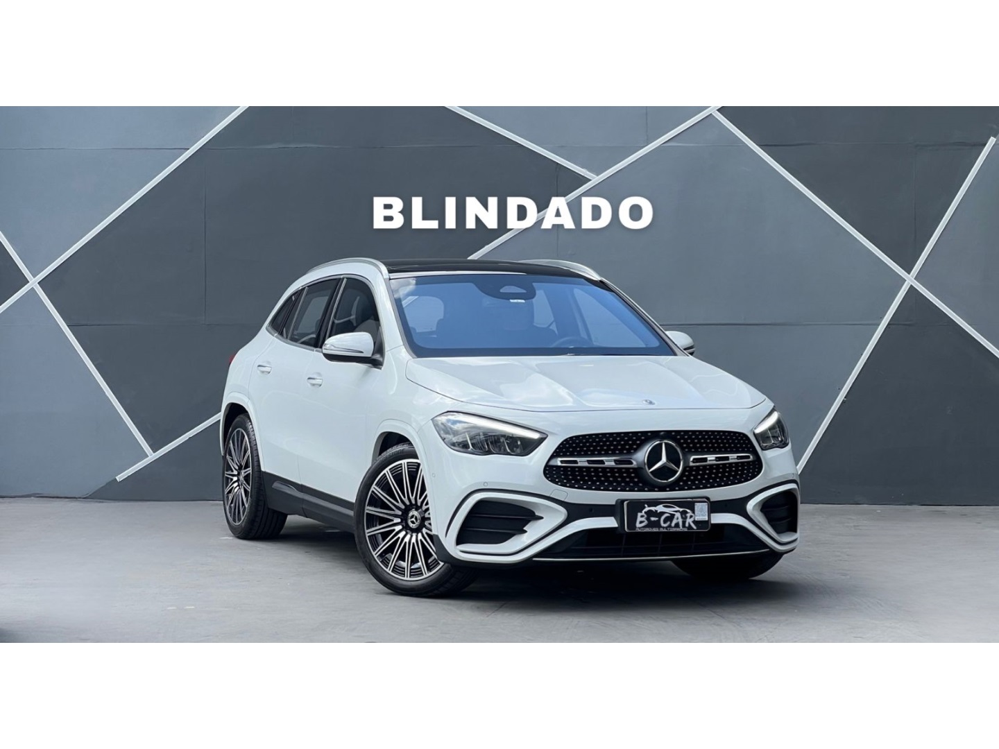 MERCEDES-BENZ GLA 200