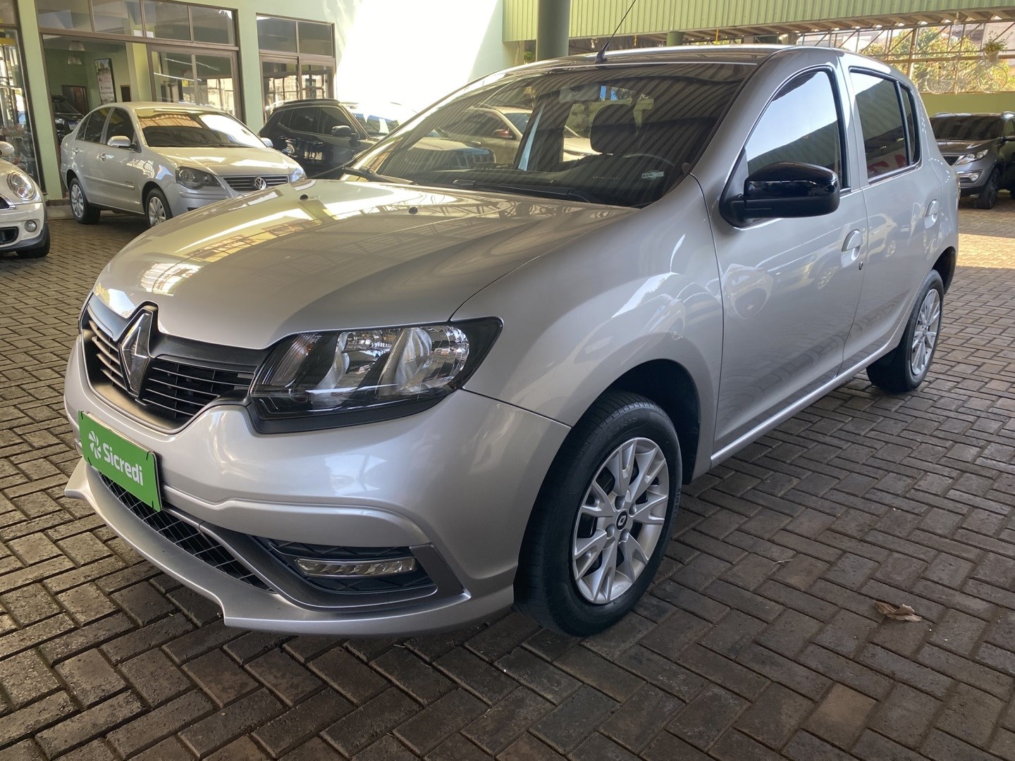 RENAULT SANDERO