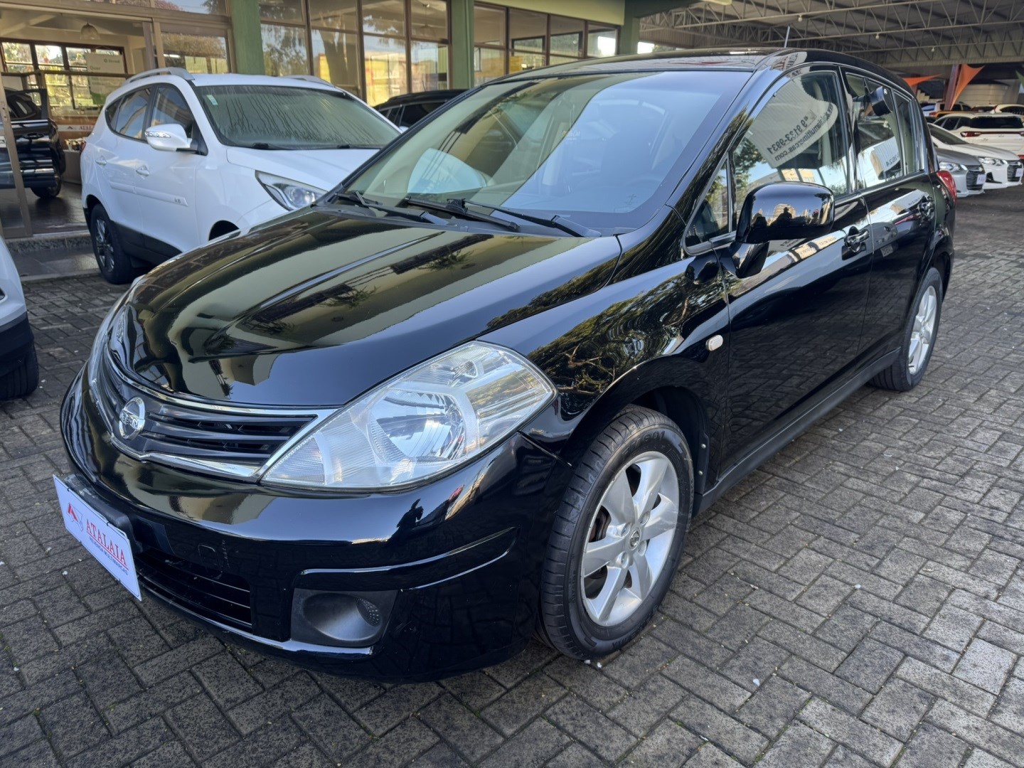 NISSAN TIIDA