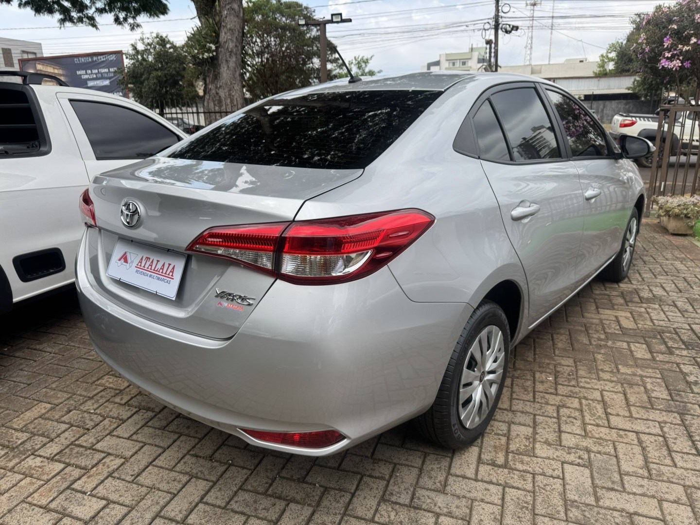 Toyota Yaris 1.5 16V Flex Sedan Xl Multidrive - foto 4