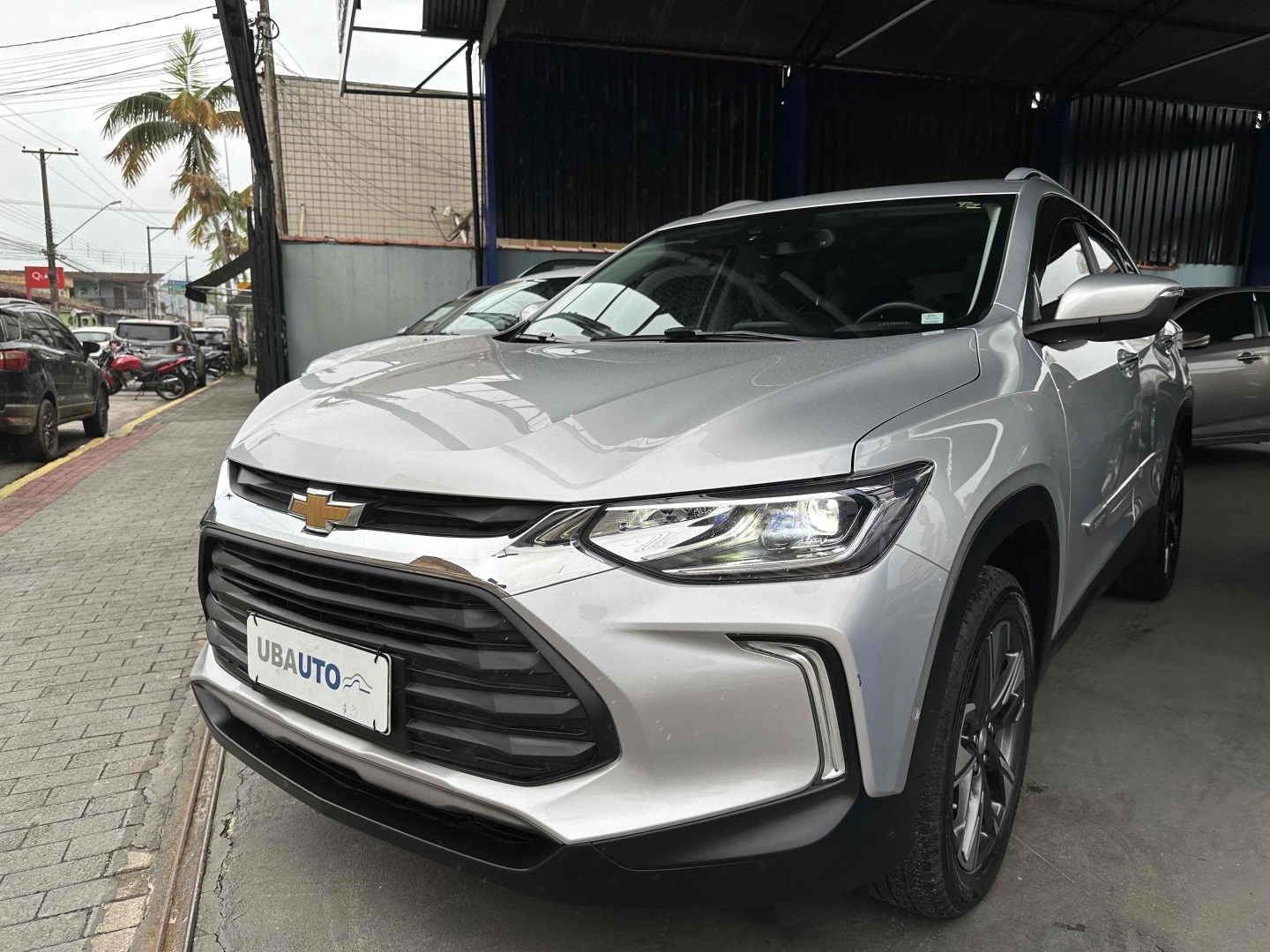 CHEVROLET TRACKER