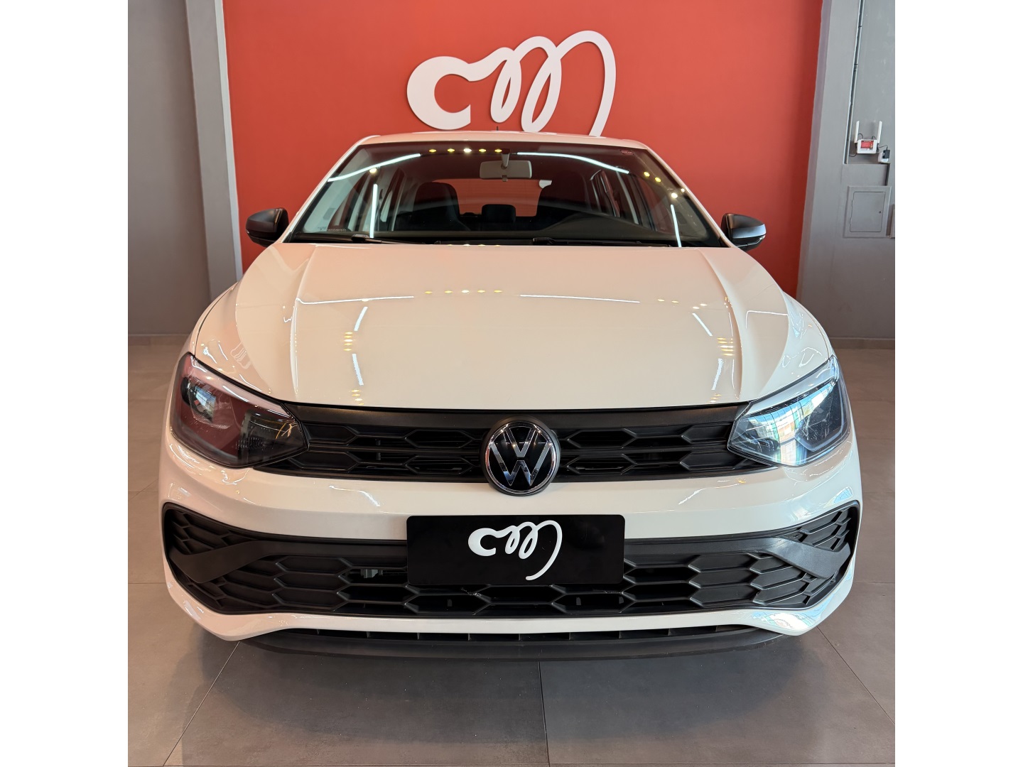 Volkswagen Polo 1.0 MPI Track Manual - foto 2